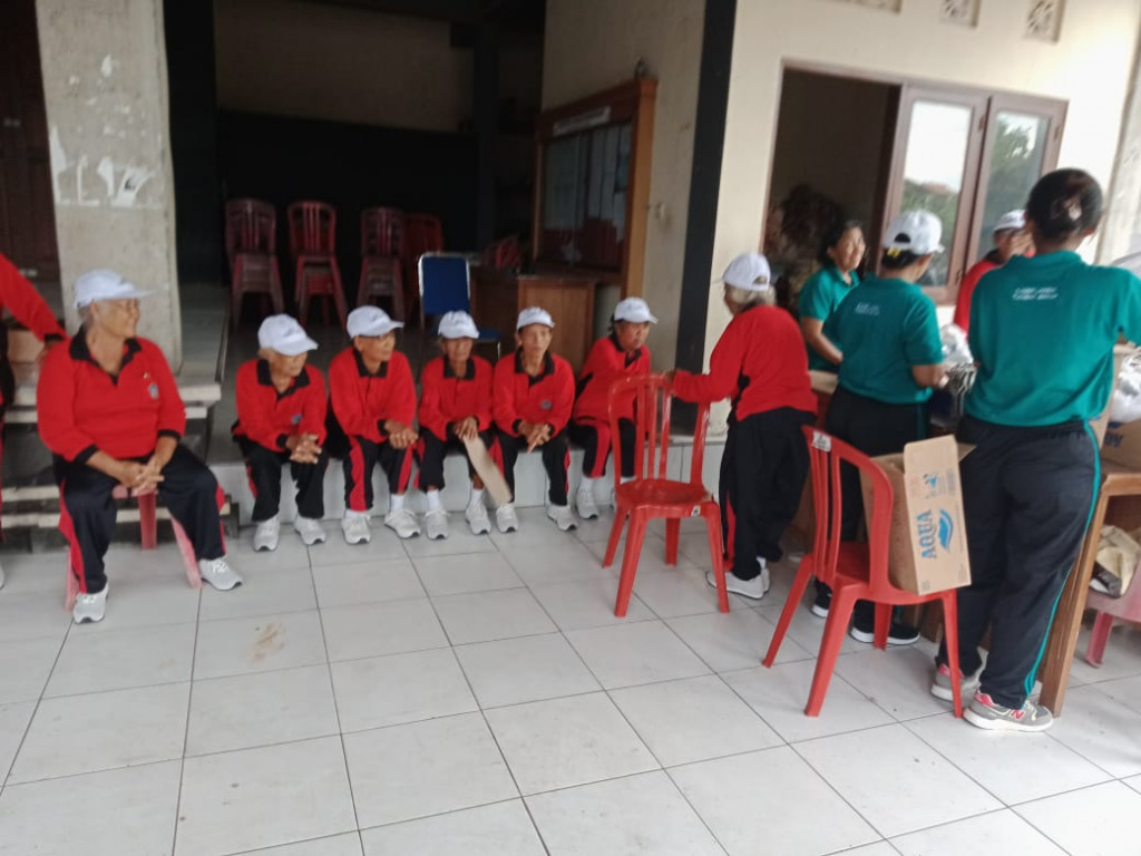 Kegiatan Posyandu Lansia Br. Danginsema